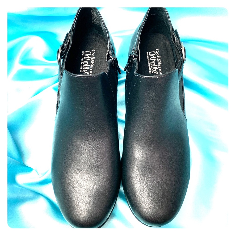 Black leather ankle booties NEVER WORN